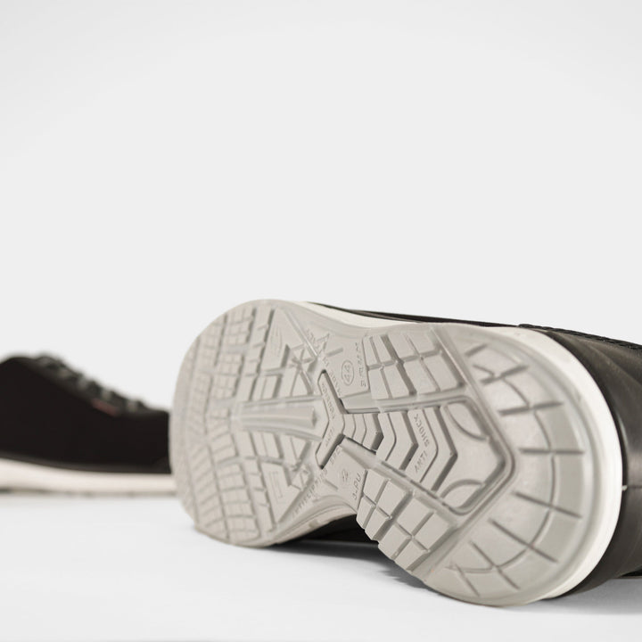 Epik Shamal Safety Slip Resistant Work Shoe bottom close up