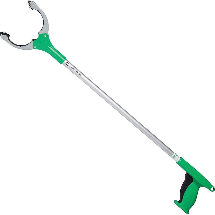 Unger Trigger-Grip Nifty Nabber – 32-inch grabber for convenient reaching and grabbing.