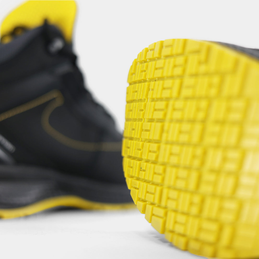 Libra Safety Shoe Epik Slip Resistant Bottom Tread Close Up